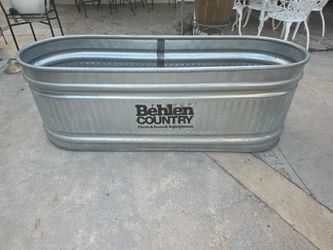 5.5'x2'x2' behlen country tub
