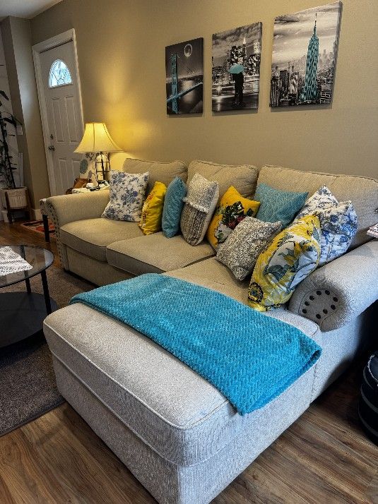 L Shape Sofa Bed (Pull Out With Storage Chaise) [Pick Up/ Cash Only]