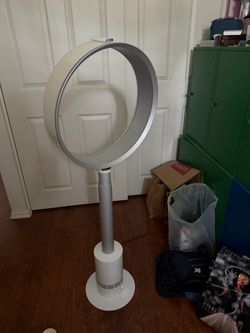 Dyson fan 80% new