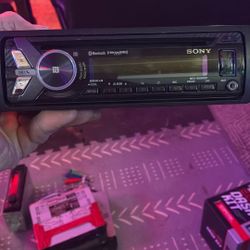 Sony Old School Cd Player With Sirius-xm 