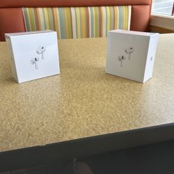 Airpods Airpods Airpods !