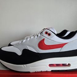 Nike Air Max 1 " Chilli 2.0" size 12