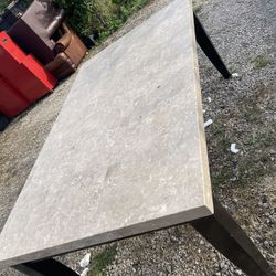 Kitchen / Dining Table 