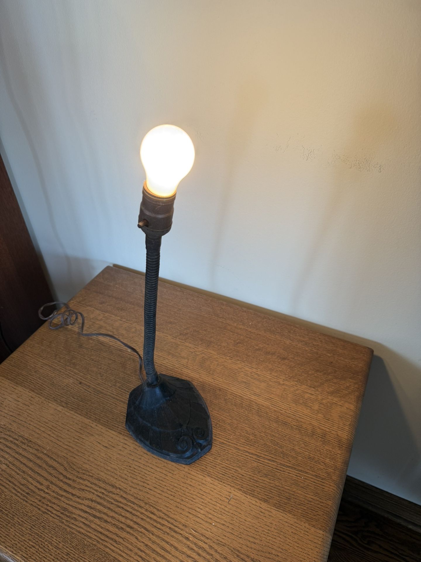 Gooseneck Lamp