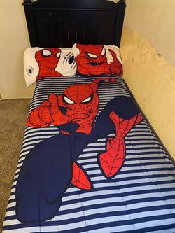 Spider-Man Bedding Set with Pillowcases Twin Bed w/ Storage + Mattress