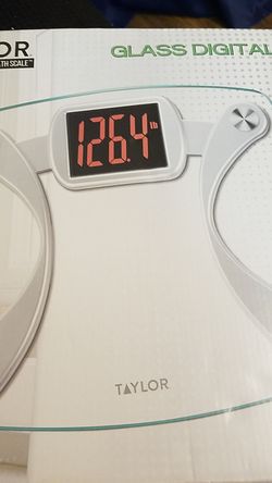 Scale new in the box but box isnt perfect