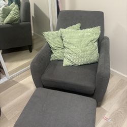 Gray Accent Chair w Ottoman
