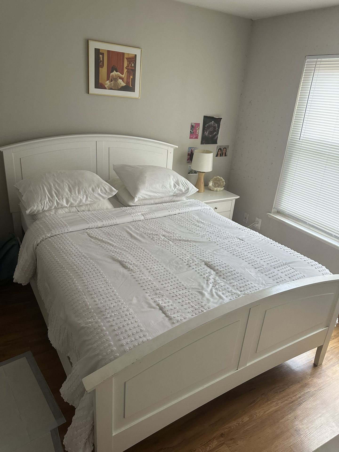 Queen White Bedroom Set
