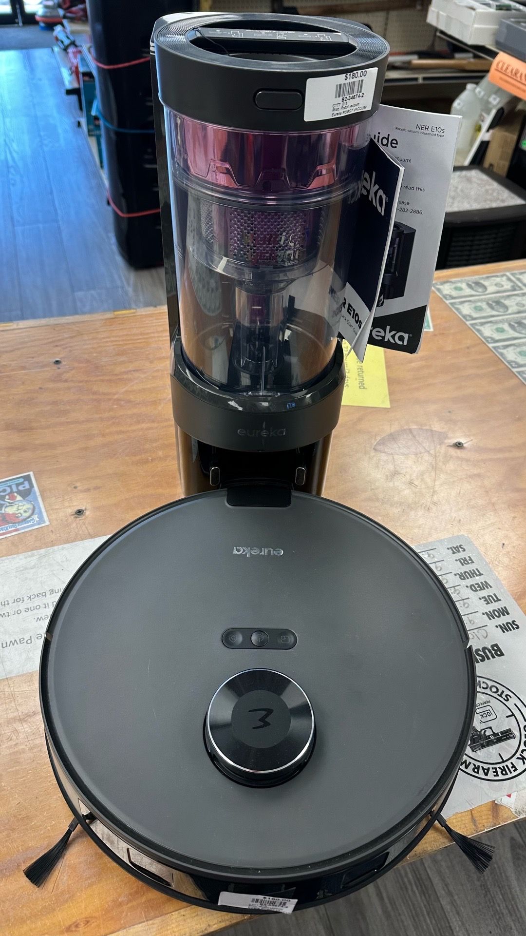 EUREKA ROBOTIC VACUUM