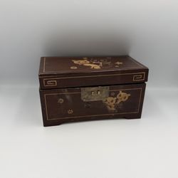 Vintage Wooden Hand Carved Kittens Trinket Box