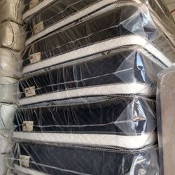 ☑️Mattress all sizes🛏️💤
🔵Pillow top🛏️
🔵Queen sizes $190
🔵Full sizes $ 170
🔵Twin sizes $120
🔵cal King $ 310
🔵E K $ 320
🚚Delivery available$2
