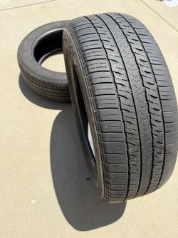 Two Bridgestone tire 225/5519 99V