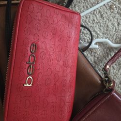 Woman's Purses And Wallets 