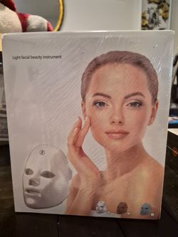 Red Light Therapy Mask