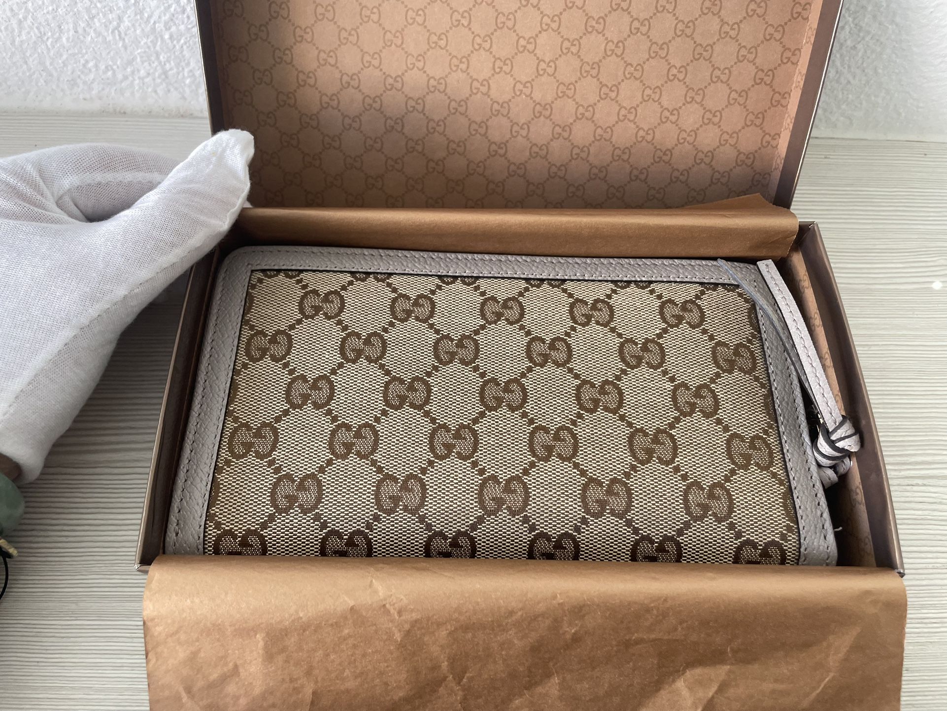 Authentic Gucci Canvas Round Zip Wallet