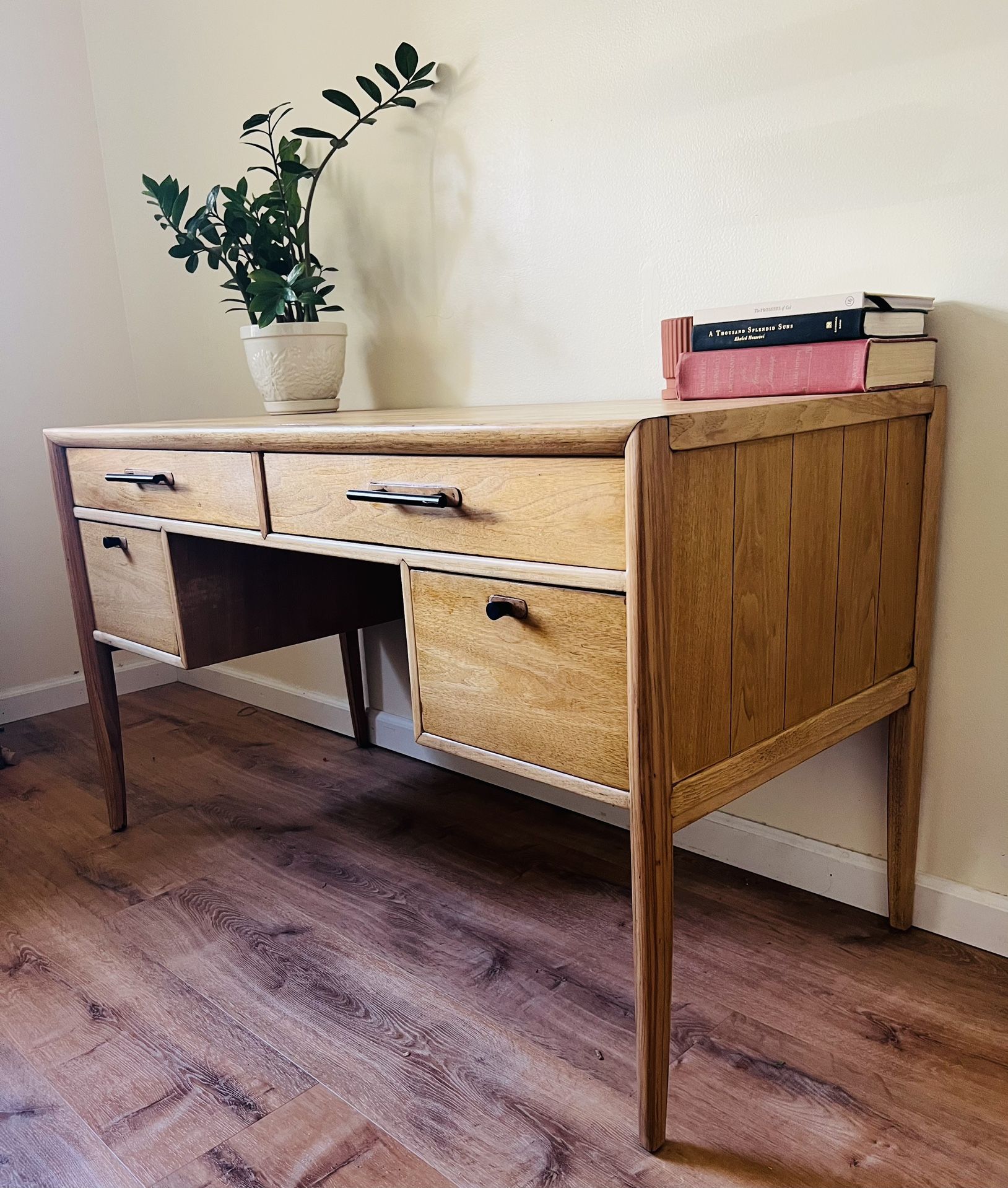 Drexel Mid Century Modern Desk