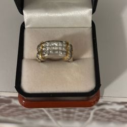 Engagement Woman  Band Withe/Gold With Diamonds 
