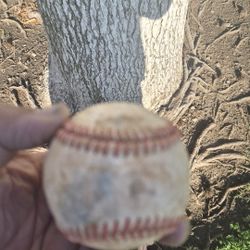 BUCKET OF ( 25) Baseballs "MIXED" IF YOU DO NOT HAVE $85 Please  Do Not Contact Me. Located In Glendora.  Check Out My Page For Other Baseball EQUIPME