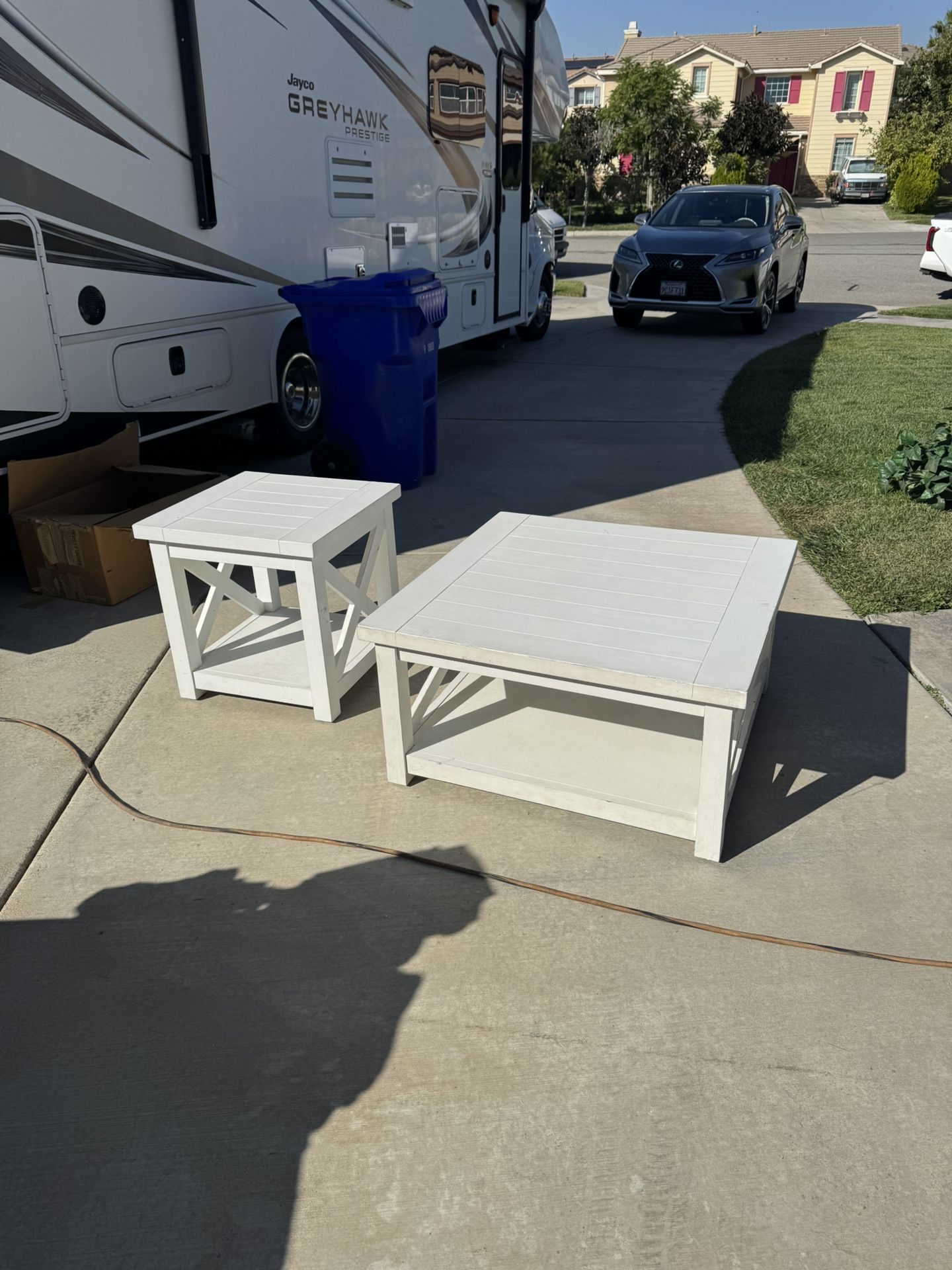 Coffee Table and Side Table