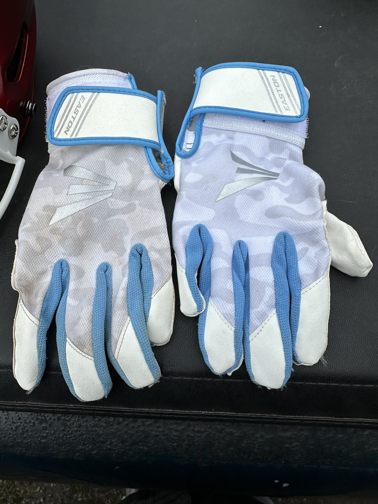 Small Easton Gloves. 