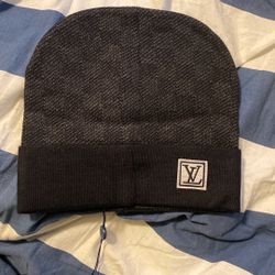 Black Louis Vuttion beanie 