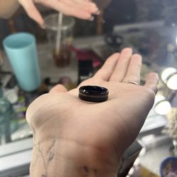 men’s wedding band 