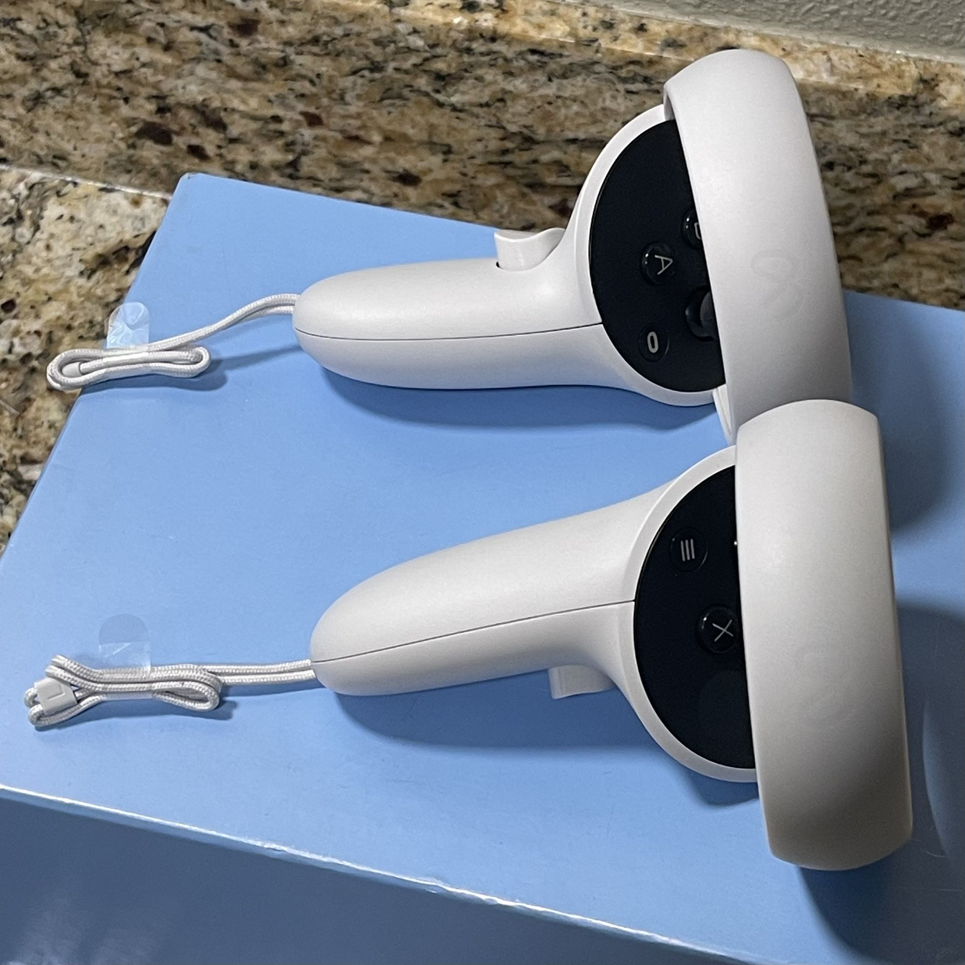 Meta Quest 2 VR Touch Controllers (L&R)