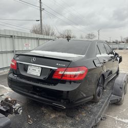 2011 Mercedes E550 For Parts 
