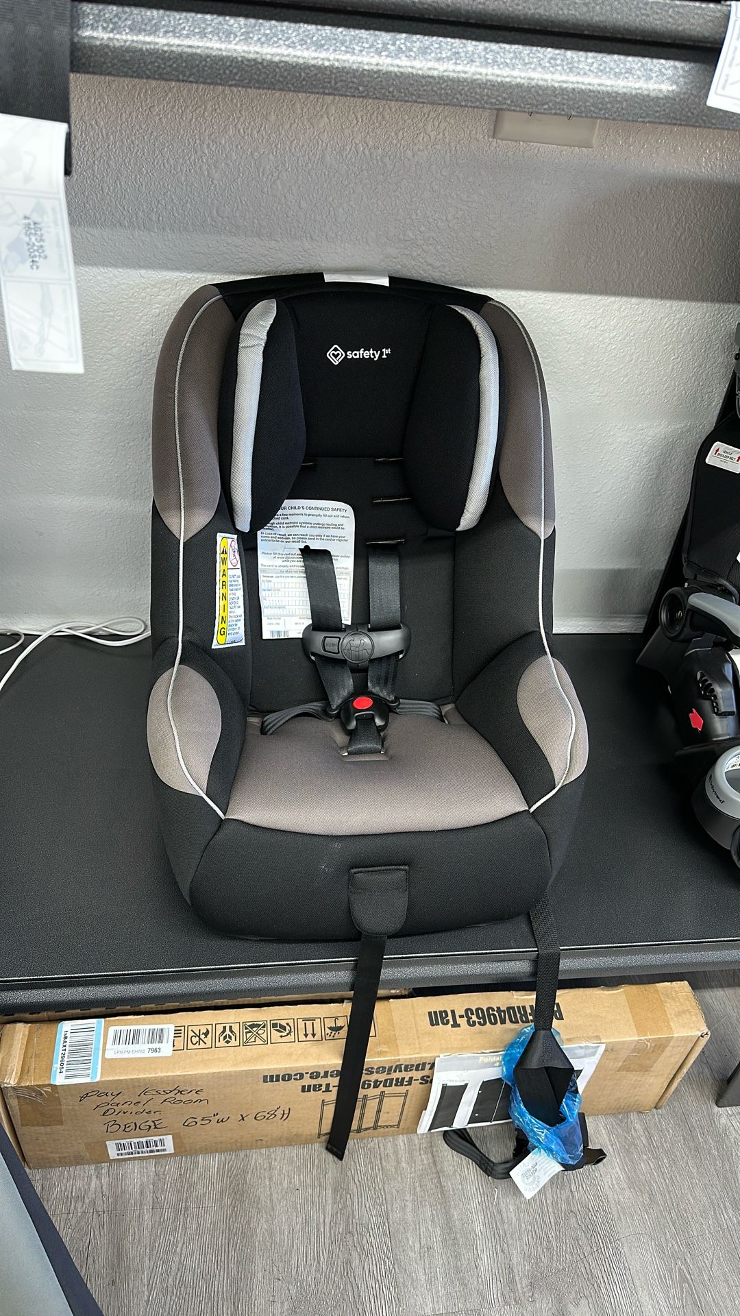 Brand New Safety 1st Baby Car Seat