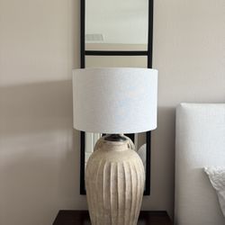 Potterybarn Anders lamps, set of 2 in 31 inch size. Pet and smoke free home. Pick up Oviedo. Price is for both!😊 