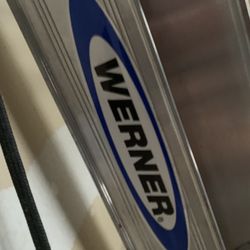 Werner D1200-2 40ft Extension Ladder 