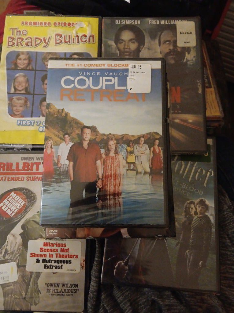 New COUPLES RETREAT dvd