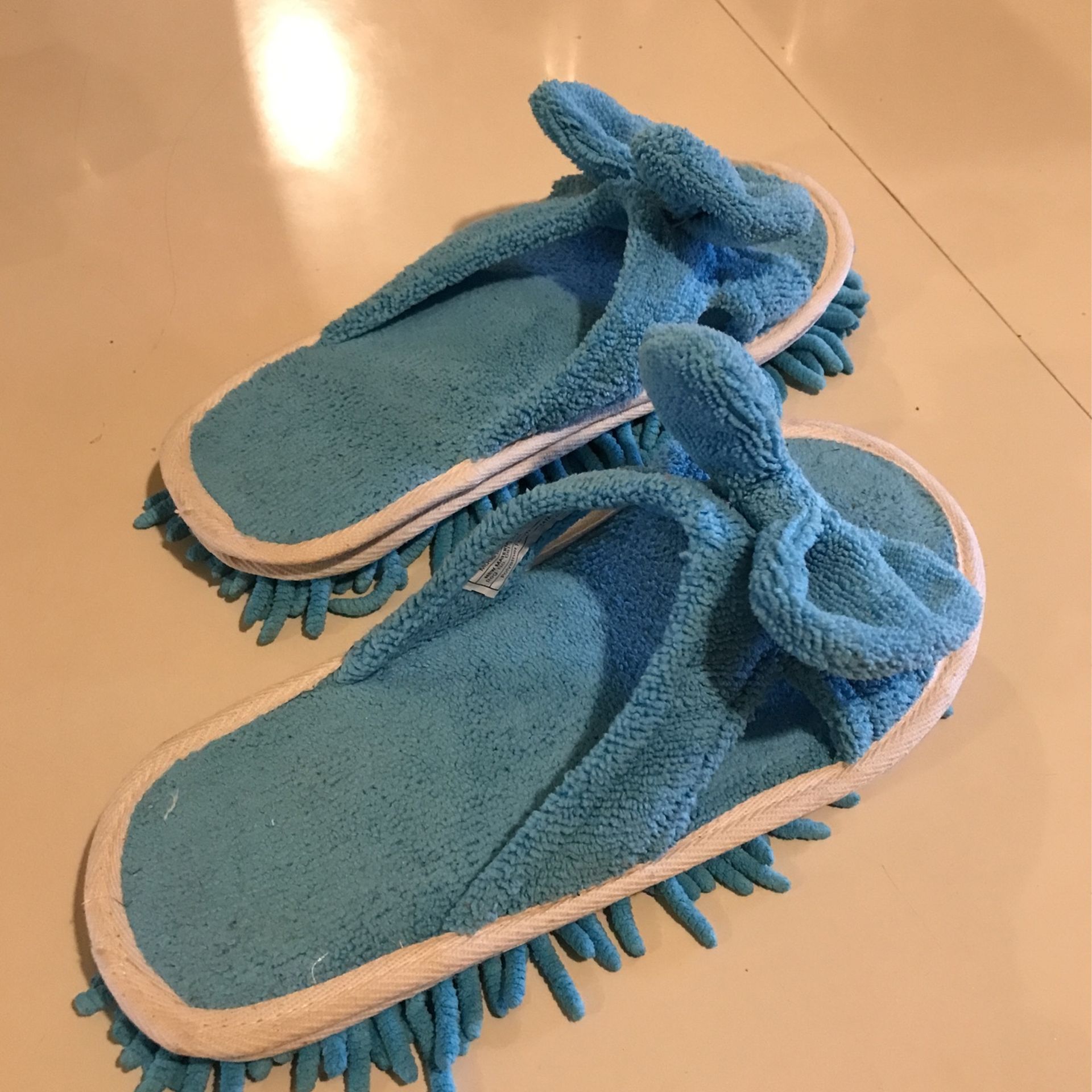 Dust Mop Slippers Like New 