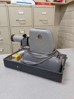Viewlex Projector with case