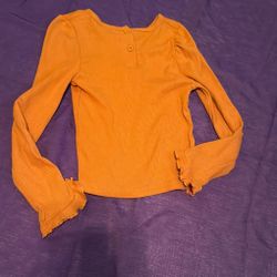 Blusita talla 6 en 2$