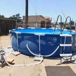 Intex Pool