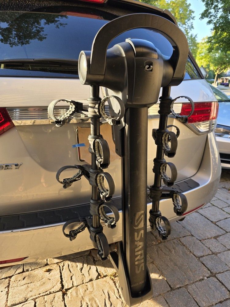 Saris Glide EX 5-Bike Hitch Rack With Effortless One-Handed Glide Operation