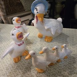 Vintage 4 Piece Set Of Porcelain Ducks