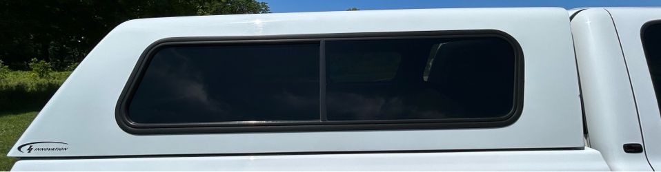 Fiberglass Truck Bed Cap 6.5 Foot Length White Interior Liner Carpet