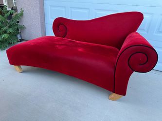 Chaise Lounge