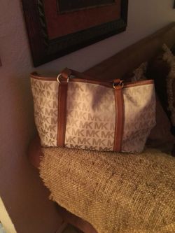 Michael kors purse authentic 👛
