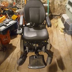 Quantum Power chair