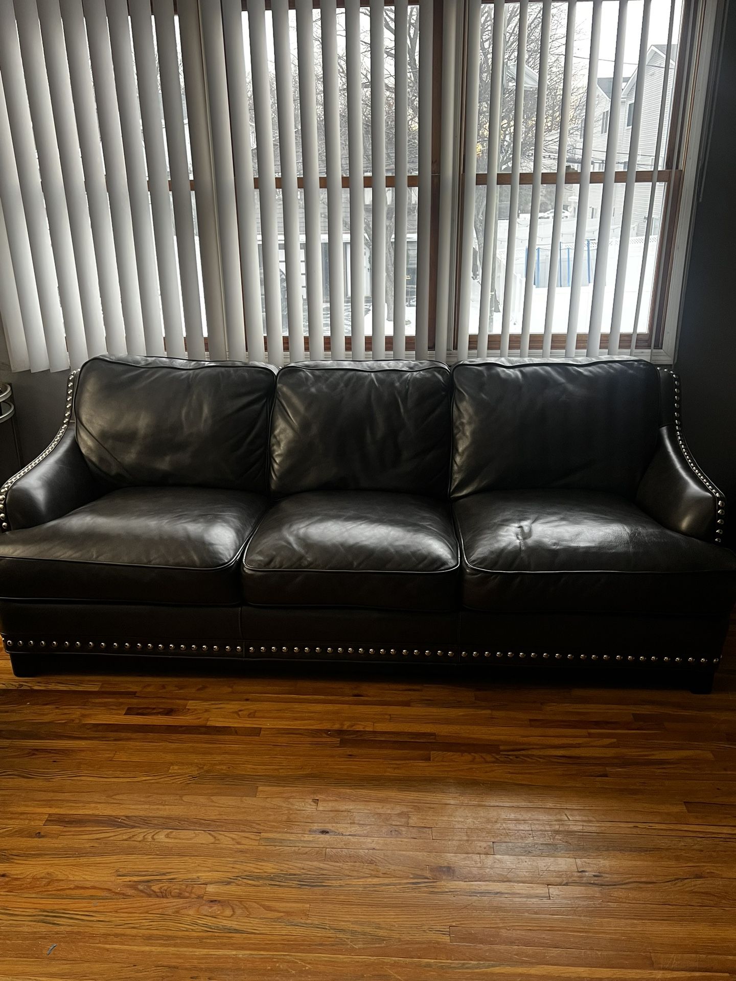 Gray Leather Sofa and loveseat for Sale in Woodbridge Township, NJ