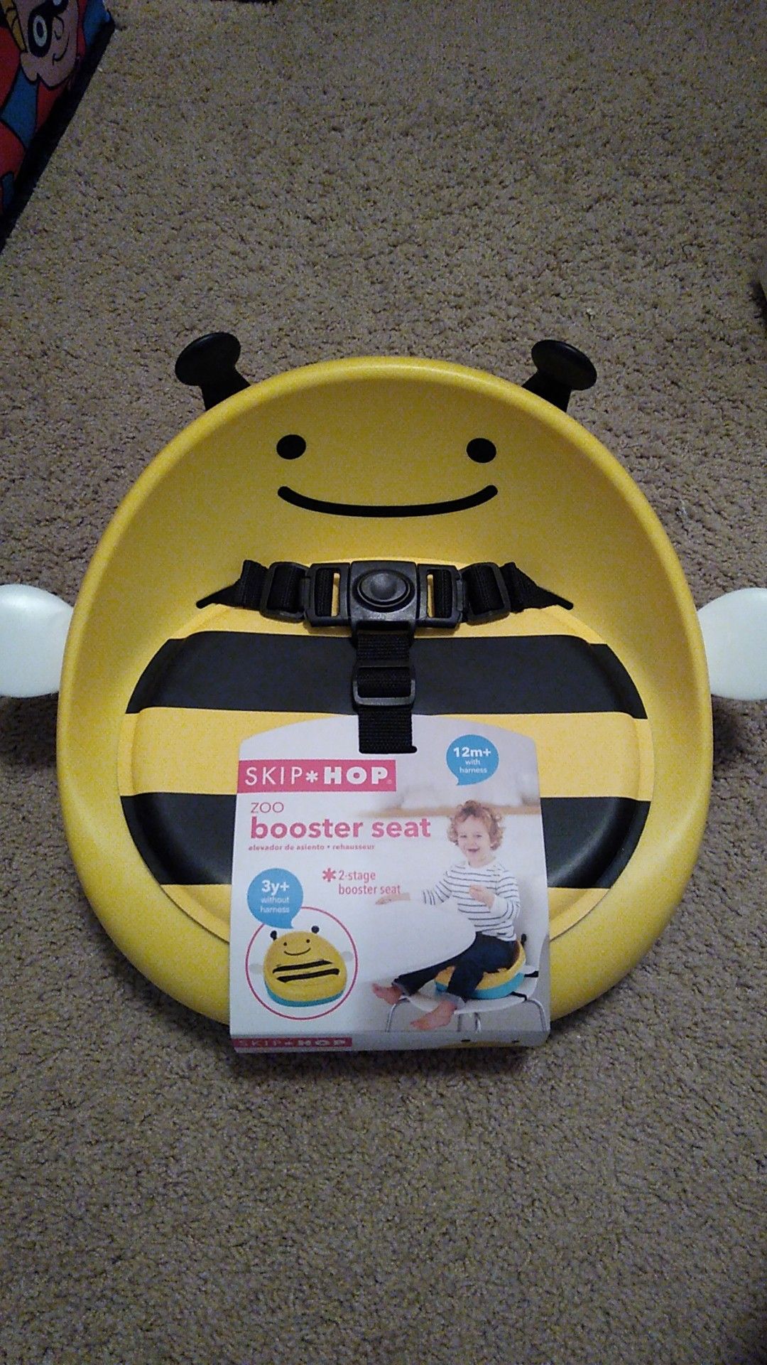 Zoo booster seat