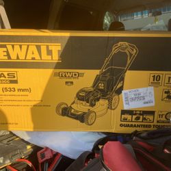 DeWalt 21”  3 In 1 Gas Duel Level Self Propelled Lawn Mower