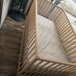 Baby crib For Sale 