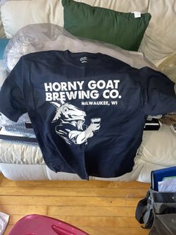 Horny Goat Brewing Co. T Shirt Size Medium New