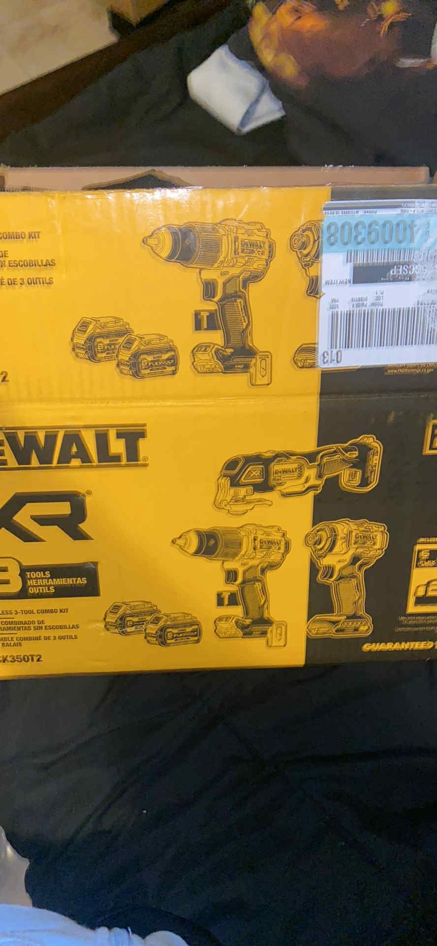 Dewalt  Tools Set 