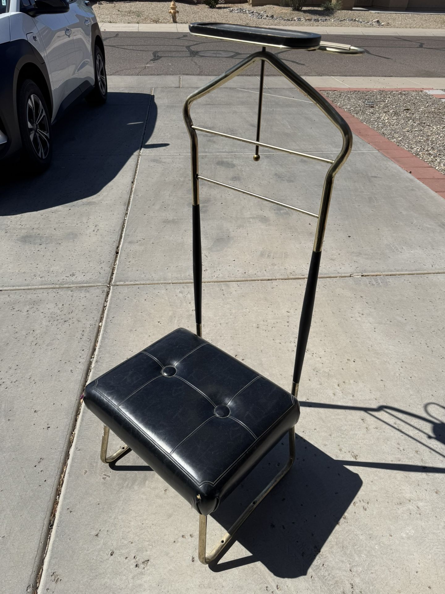 Vintage Pearl Wick Butler Valet Chair, Black
