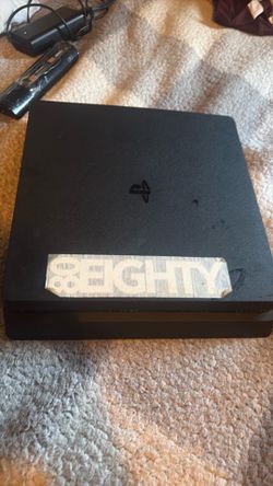 PS4 slim used